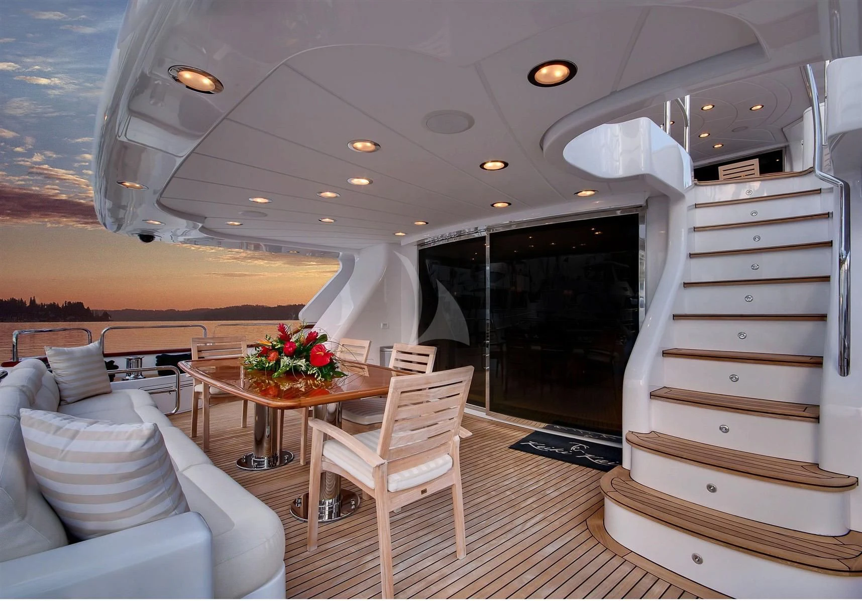 inside of a boat aboard KEIKI KAI Yacht for Sale