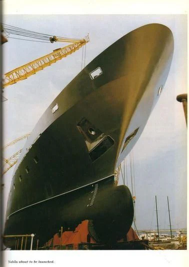 a black and green tank aboard KINGDOM 5KR Yacht for Sale