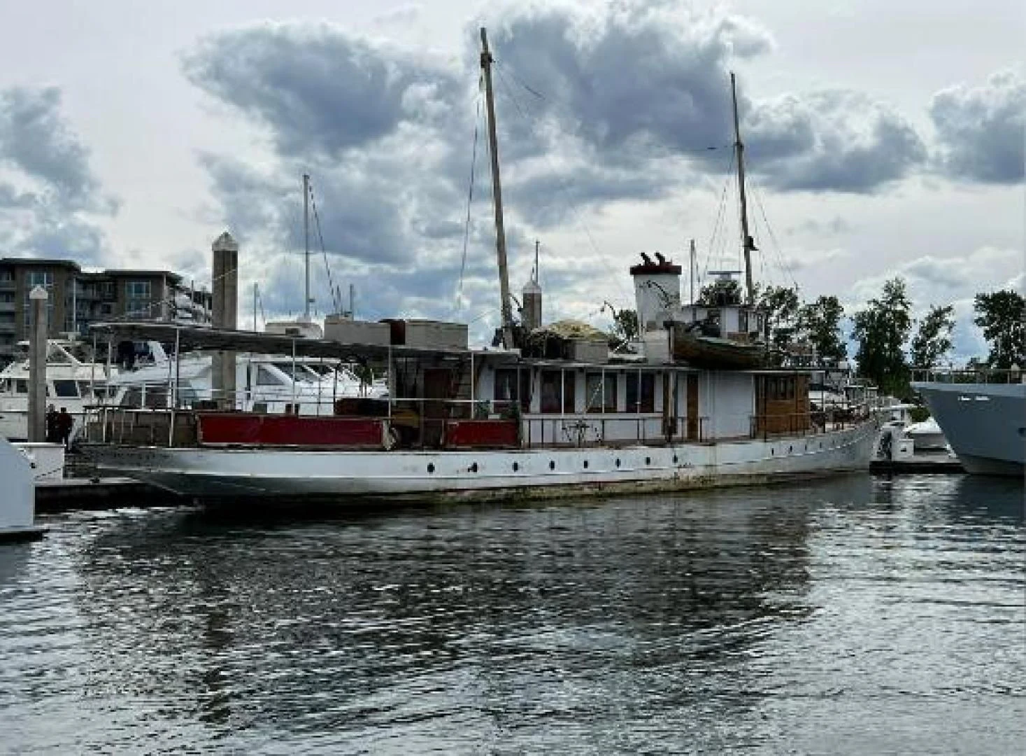 a boat in the water aboard EL PRIMERO Yacht for Sale