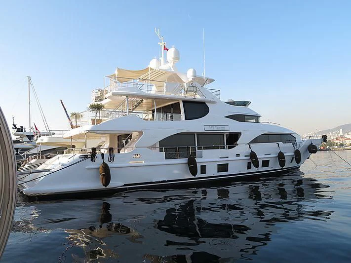 a boat on the water aboard MY TWINZZ Yacht for Sale