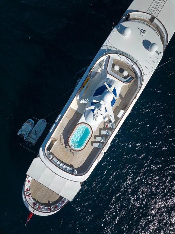 graphical user interface aboard LADY BEATRICE Yacht for Sale