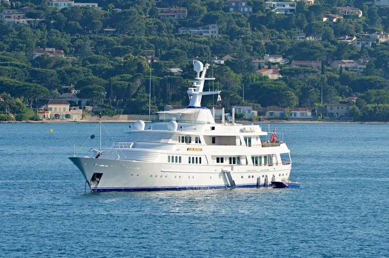 a white boat on the water aboard LADY BEATRICE Yacht for Sale