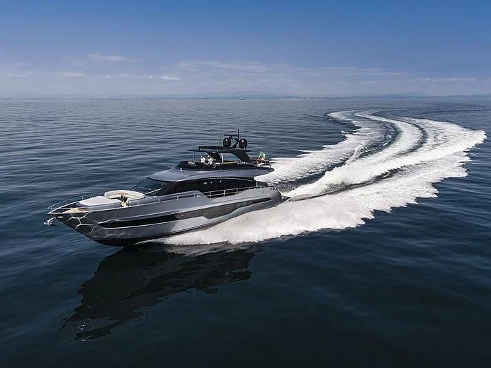 a boat on the water aboard CRANCHI SETTANTOTTO 78/01 Yacht for Sale
