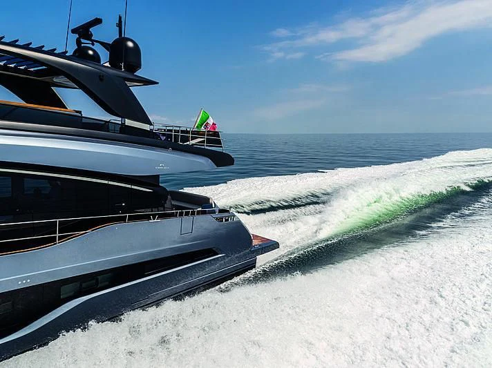 a boat on a beach aboard CRANCHI SETTANTOTTO 78/01 Yacht for Sale