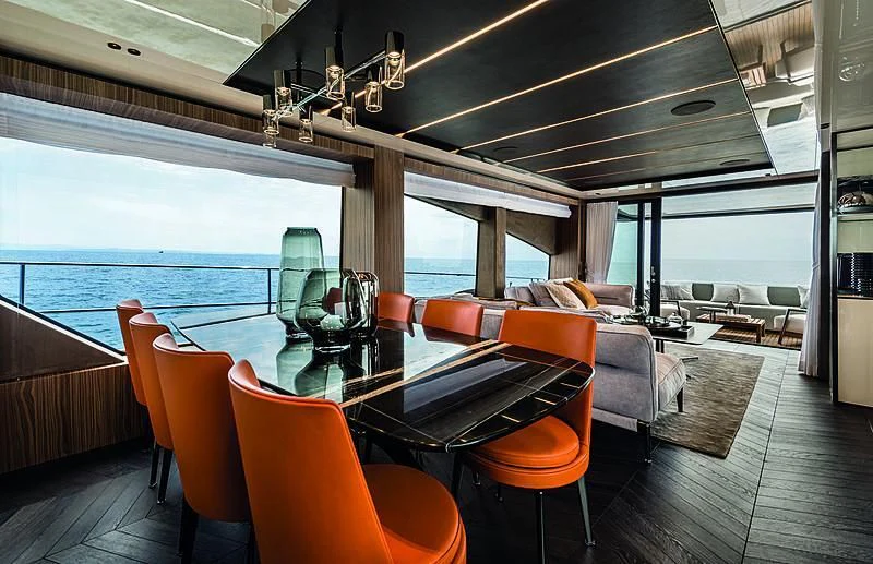 a boat on the water aboard CRANCHI SETTANTOTTO 78/01 Yacht for Sale