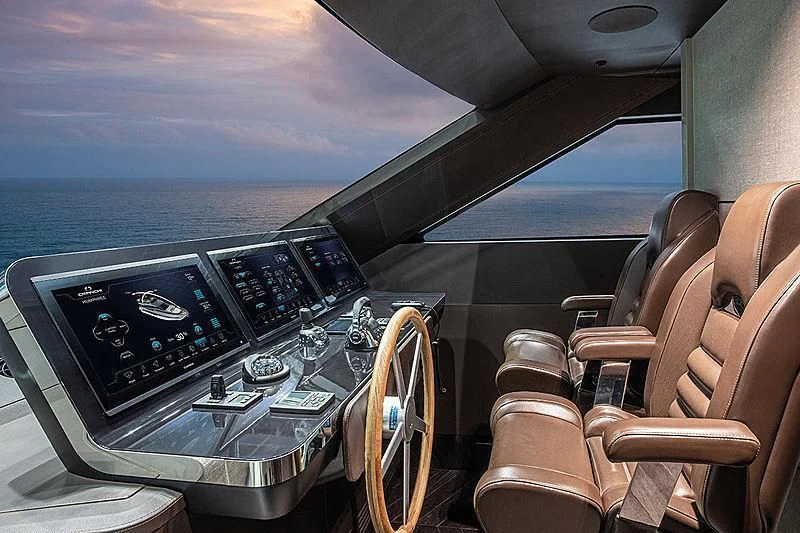 inside of a car aboard CRANCHI SETTANTOTTO 78/01 Yacht for Sale