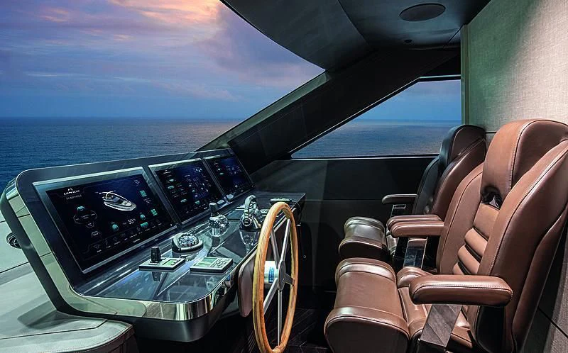 inside of a car aboard CRANCHI SETTANTOTTO 78/01 Yacht for Sale