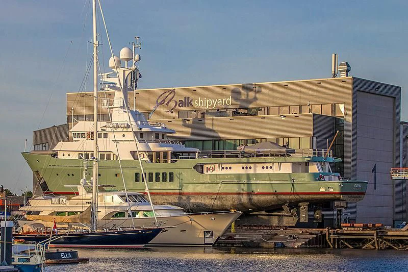 a large ship docked aboard ORIZZONTE Yacht for Sale