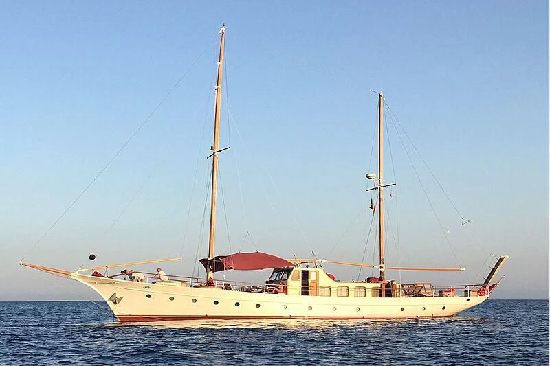 a boat in the water aboard LA VAGABUNDA Yacht for Sale