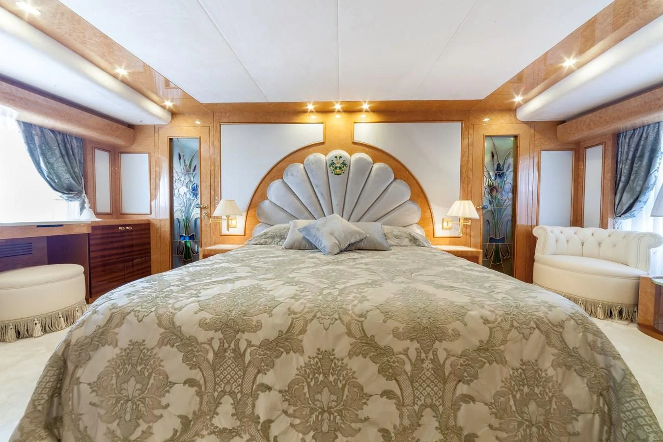 a bed with a canopy aboard DUCHESSA Yacht for Sale