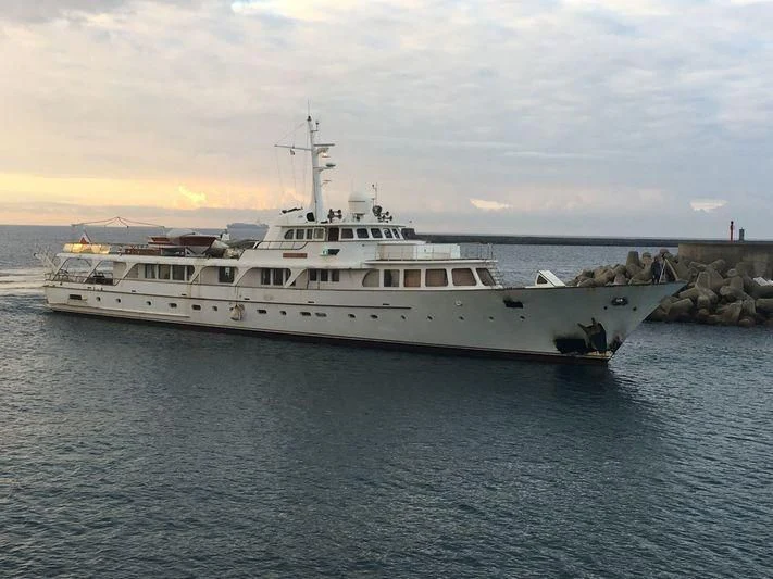 a white yacht in the water aboard ESPADARTE Yacht for Sale