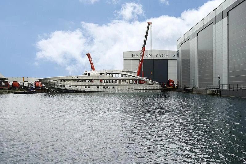 a boat in the water aboard AQUAMARINE X Yacht for Sale
