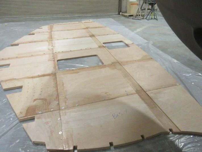 a wooden pallet with a wood pallet aboard JARRETT BAY 90/68 Yacht for Sale
