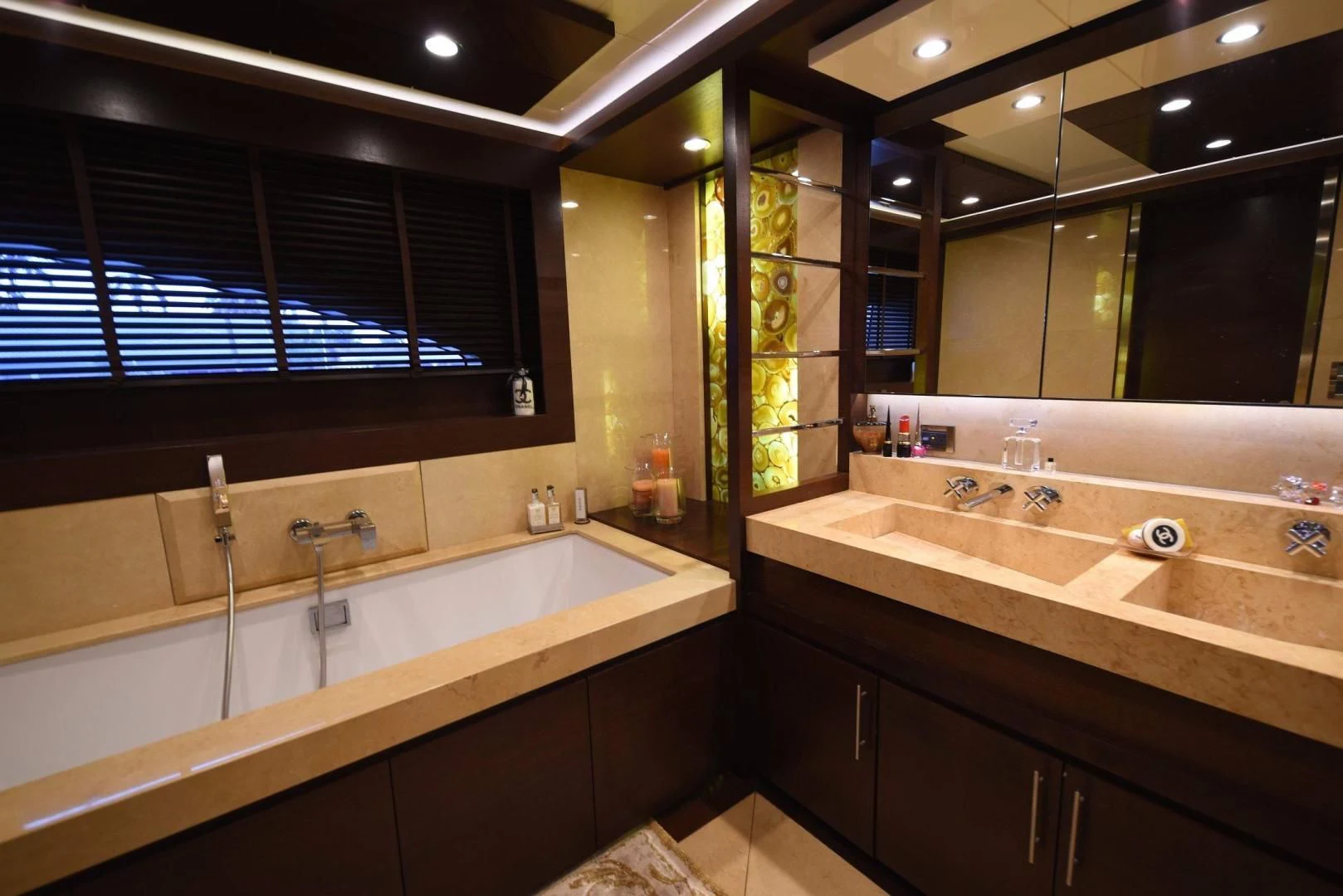 a bathroom with sinks and mirrors aboard KIMBERLIE Yacht for Sale