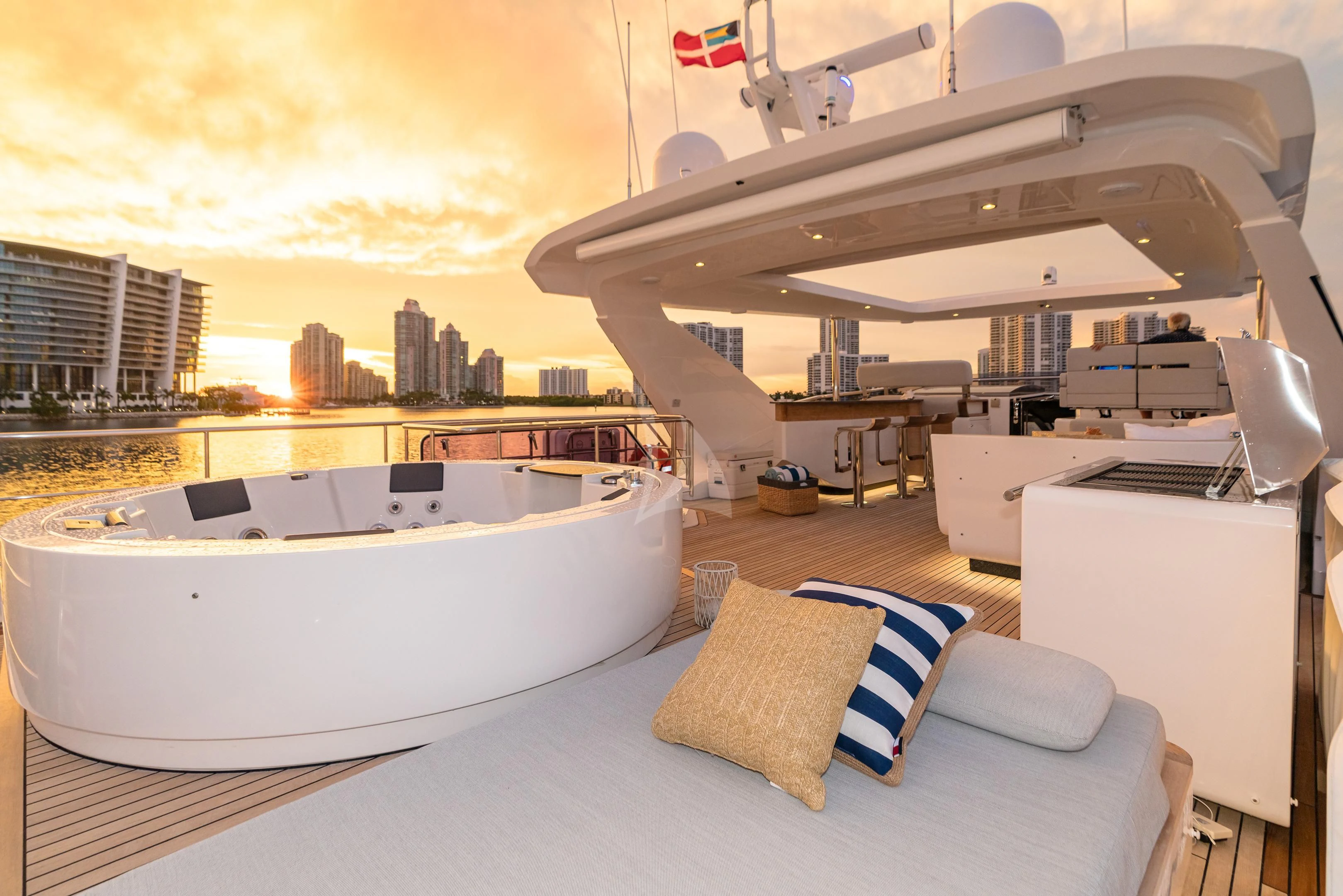 a large white tub in a room aboard MAJESTIC MOMENTS Yacht for Sale