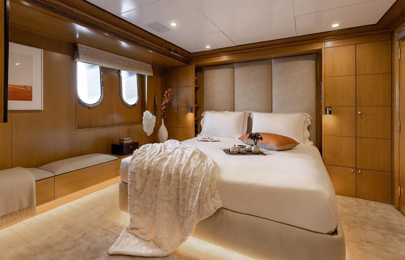a room with two beds aboard TREEHOUSE Yacht for Sale