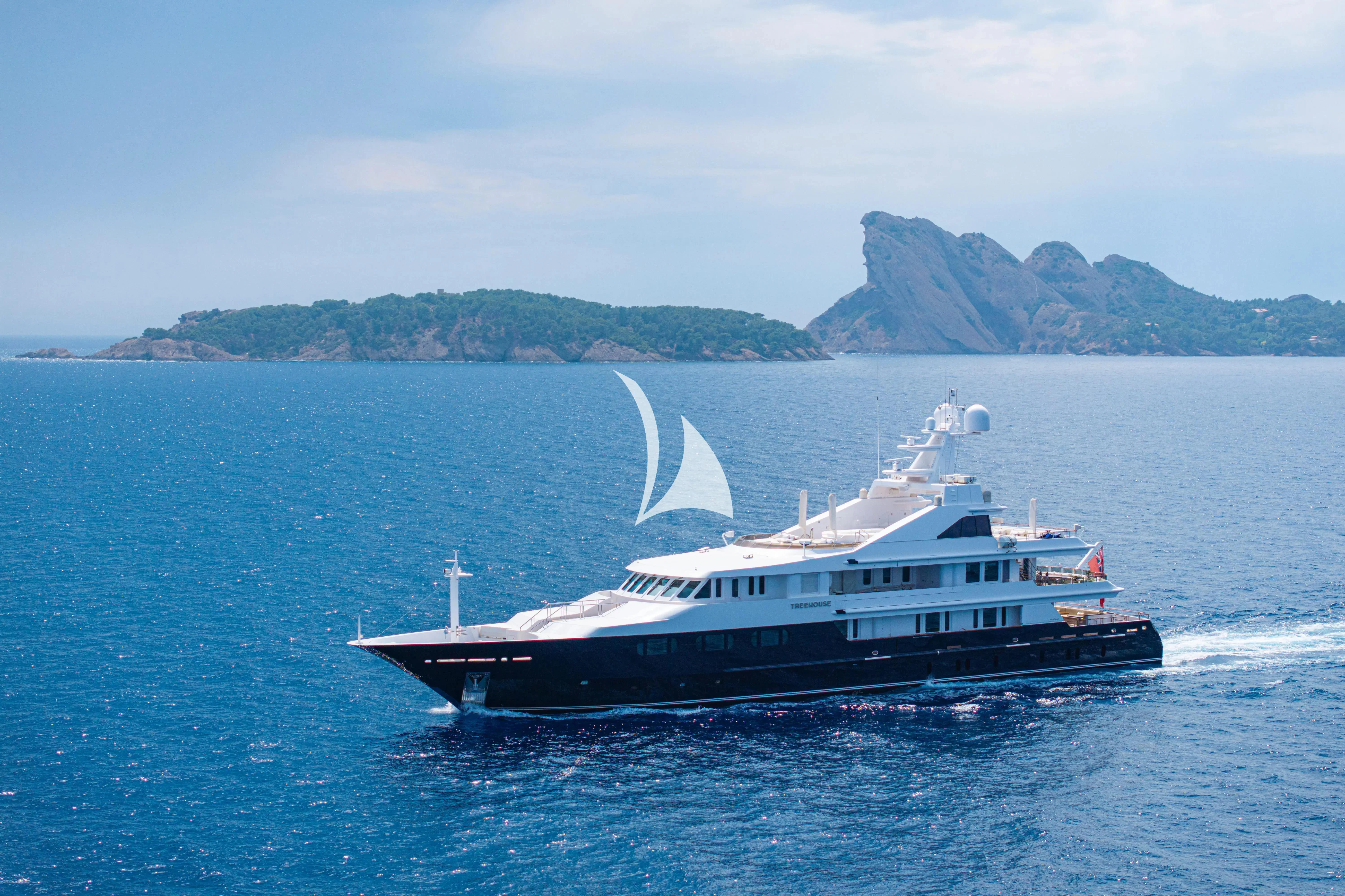 a boat in the water aboard TREEHOUSE Yacht for Sale