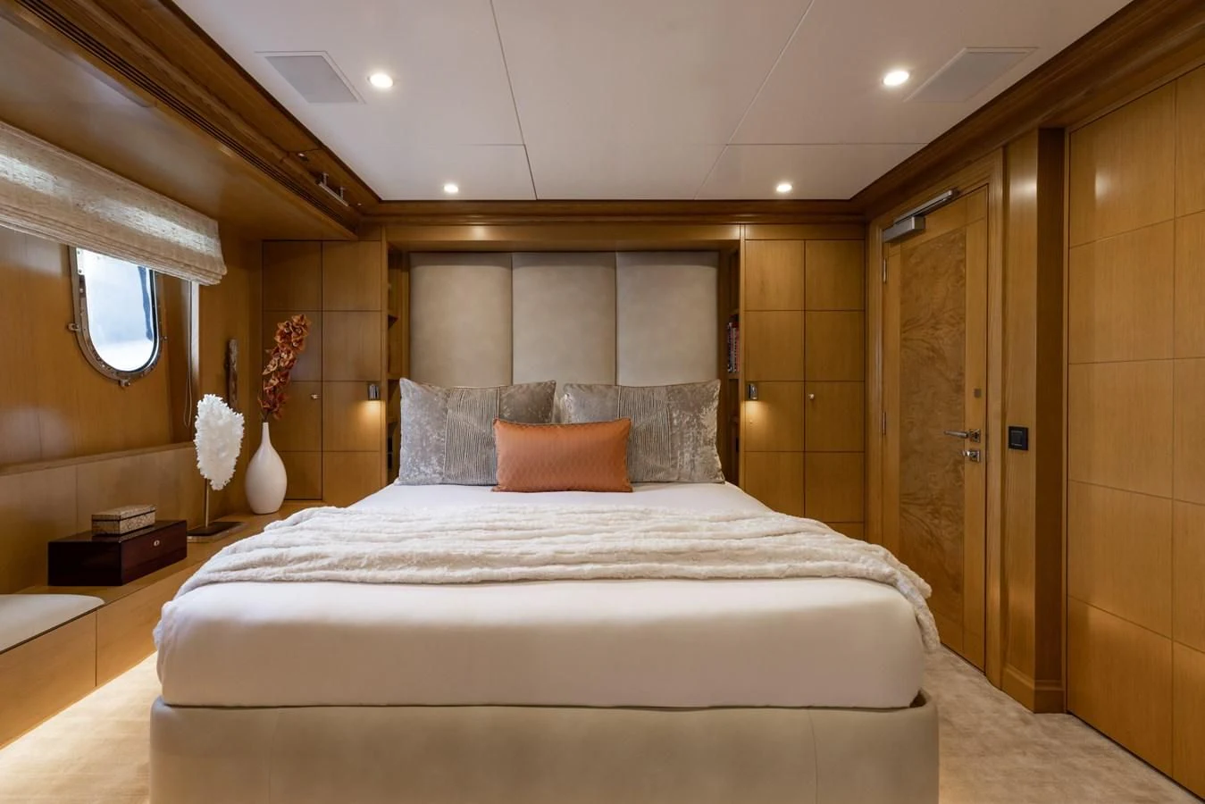 a large bed in a room aboard TREEHOUSE Yacht for Sale