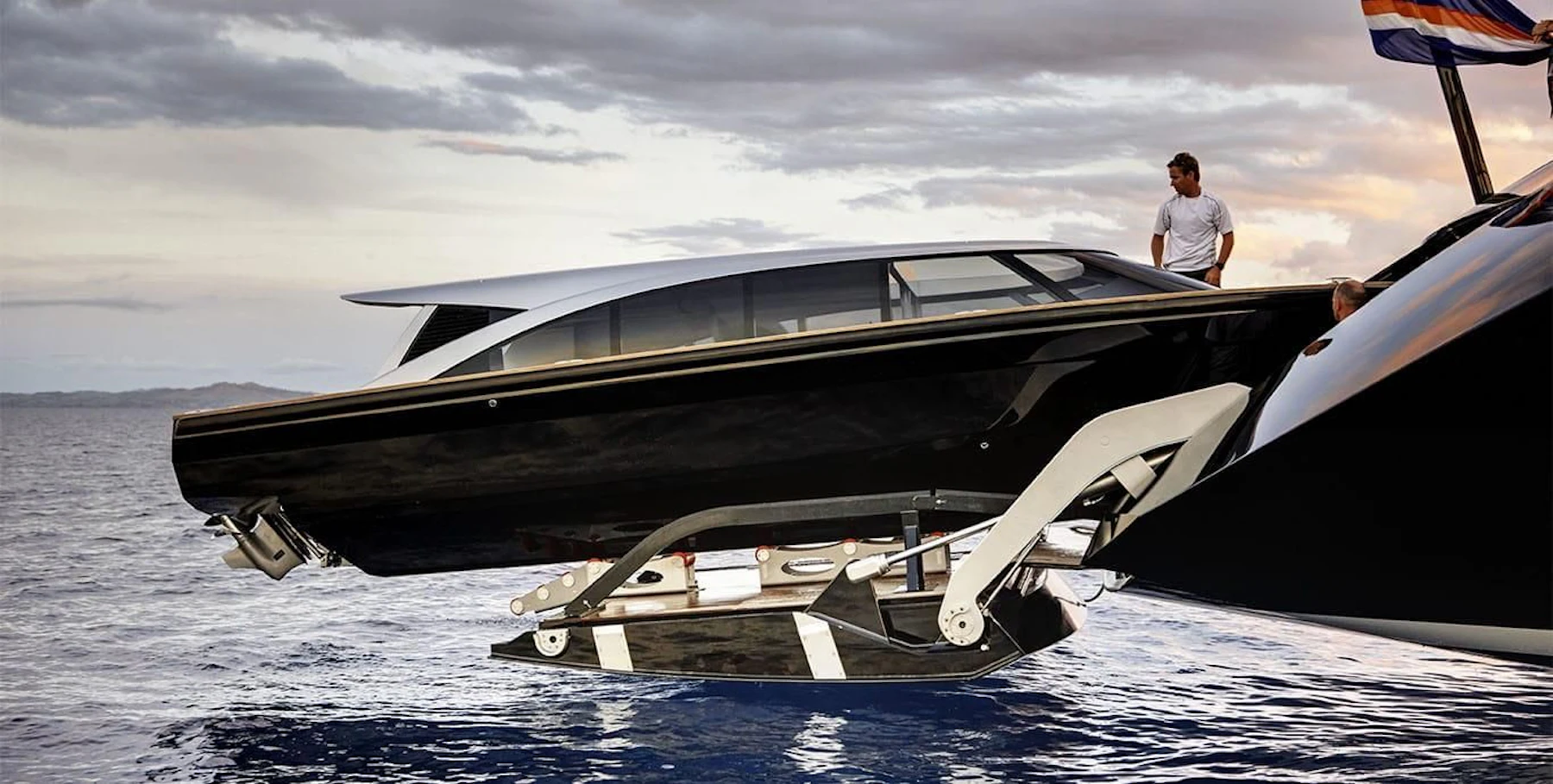 VERTIGO yacht charter 2