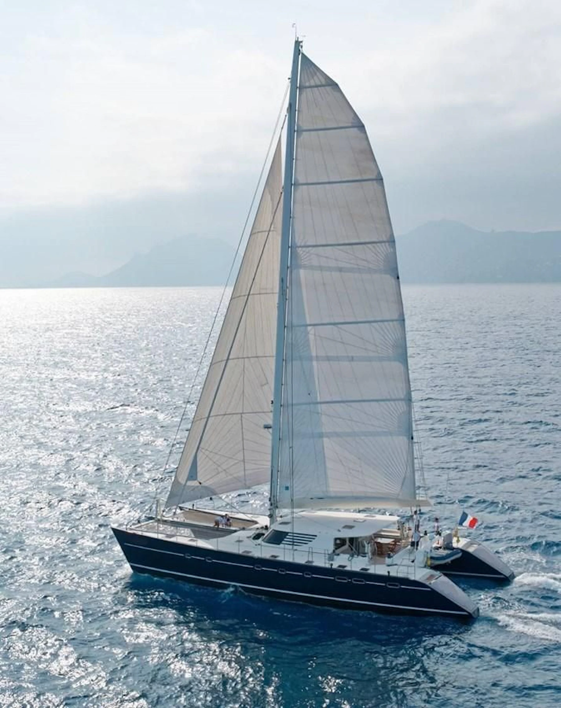 MIROVIA yacht charter 4