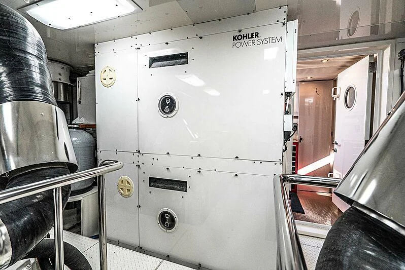 a large white machine aboard ECHOES Yacht for Sale