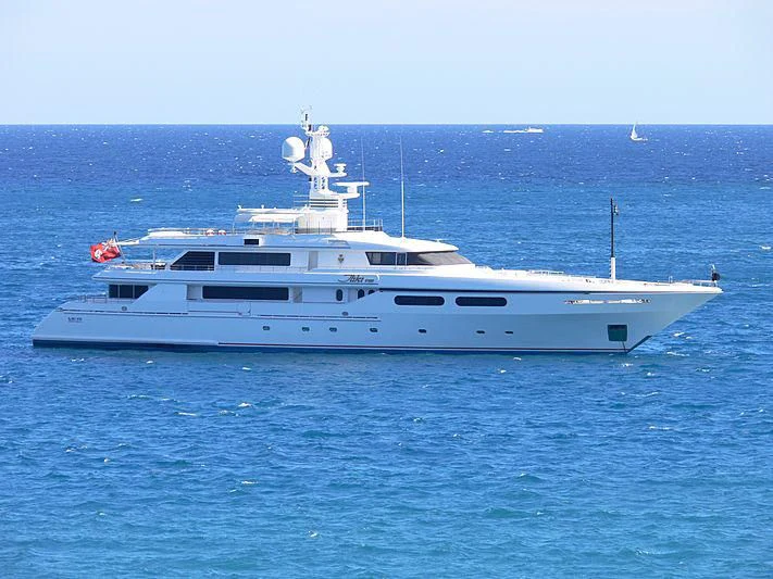 a white boat in the water aboard EMERALD (YET) Yacht for Sale