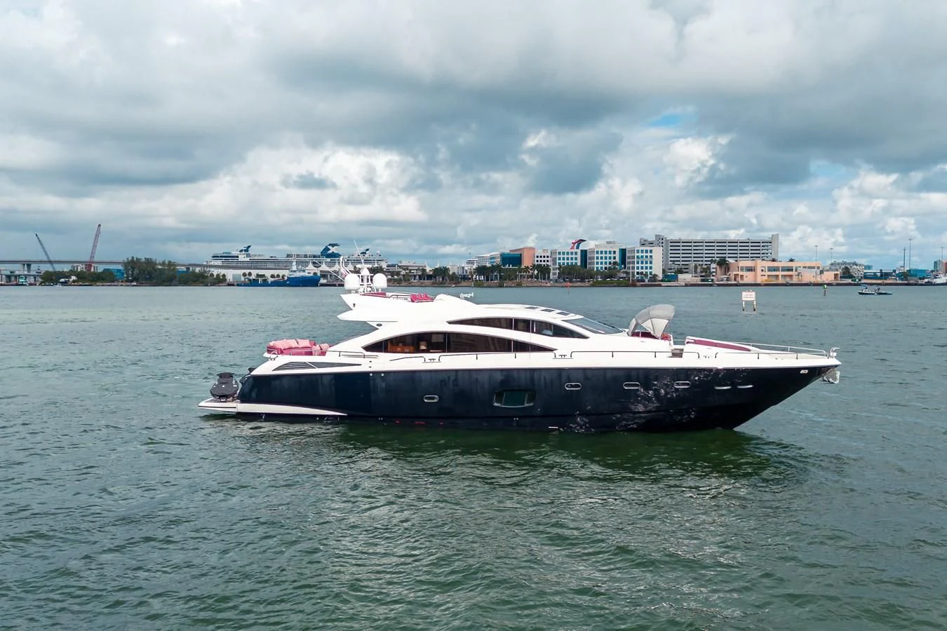 a boat in the water aboard SUNSEEKER 84 Yacht for Sale