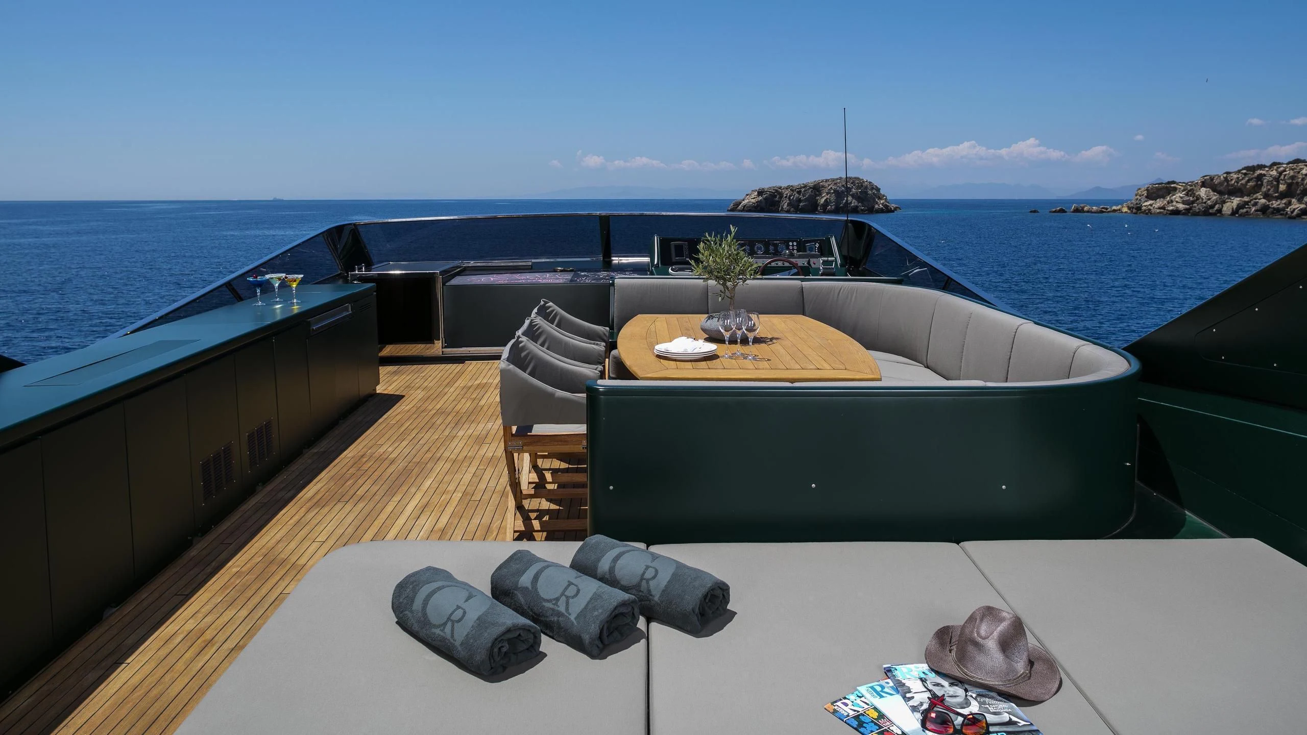 a pool with a deck and chairs aboard CAN'T REMEMBER Yacht for Sale