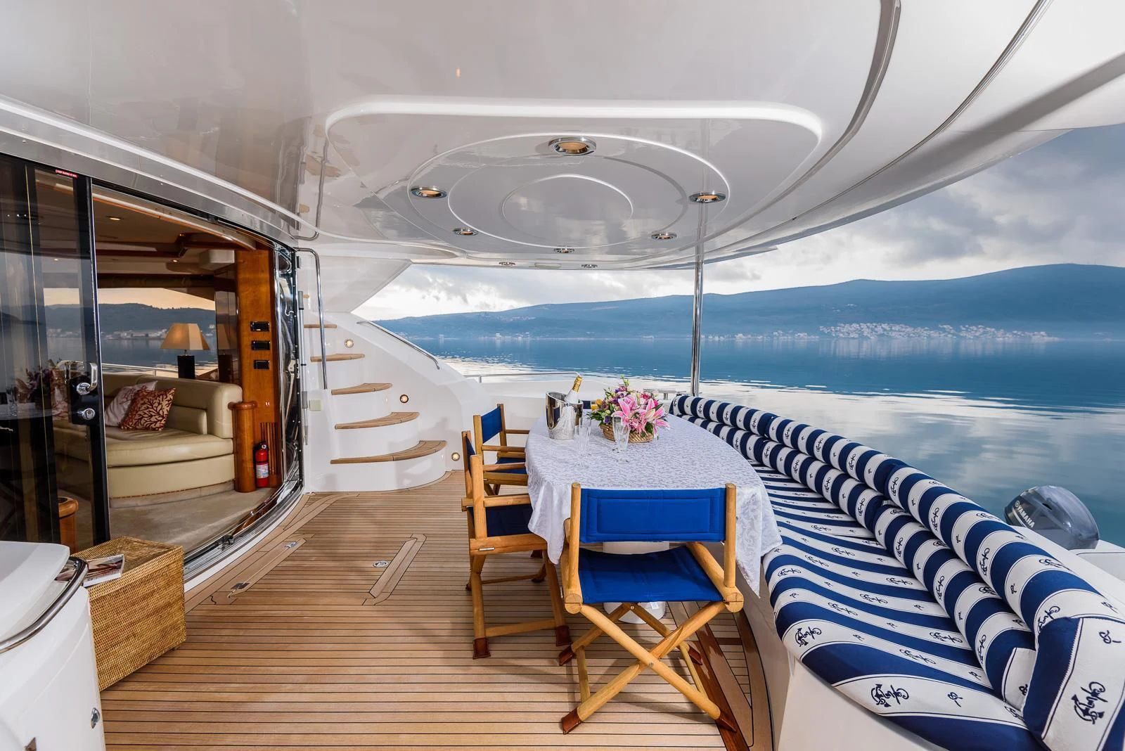 a tent with a table and chairs aboard CAN'T REMEMBER Yacht for Sale