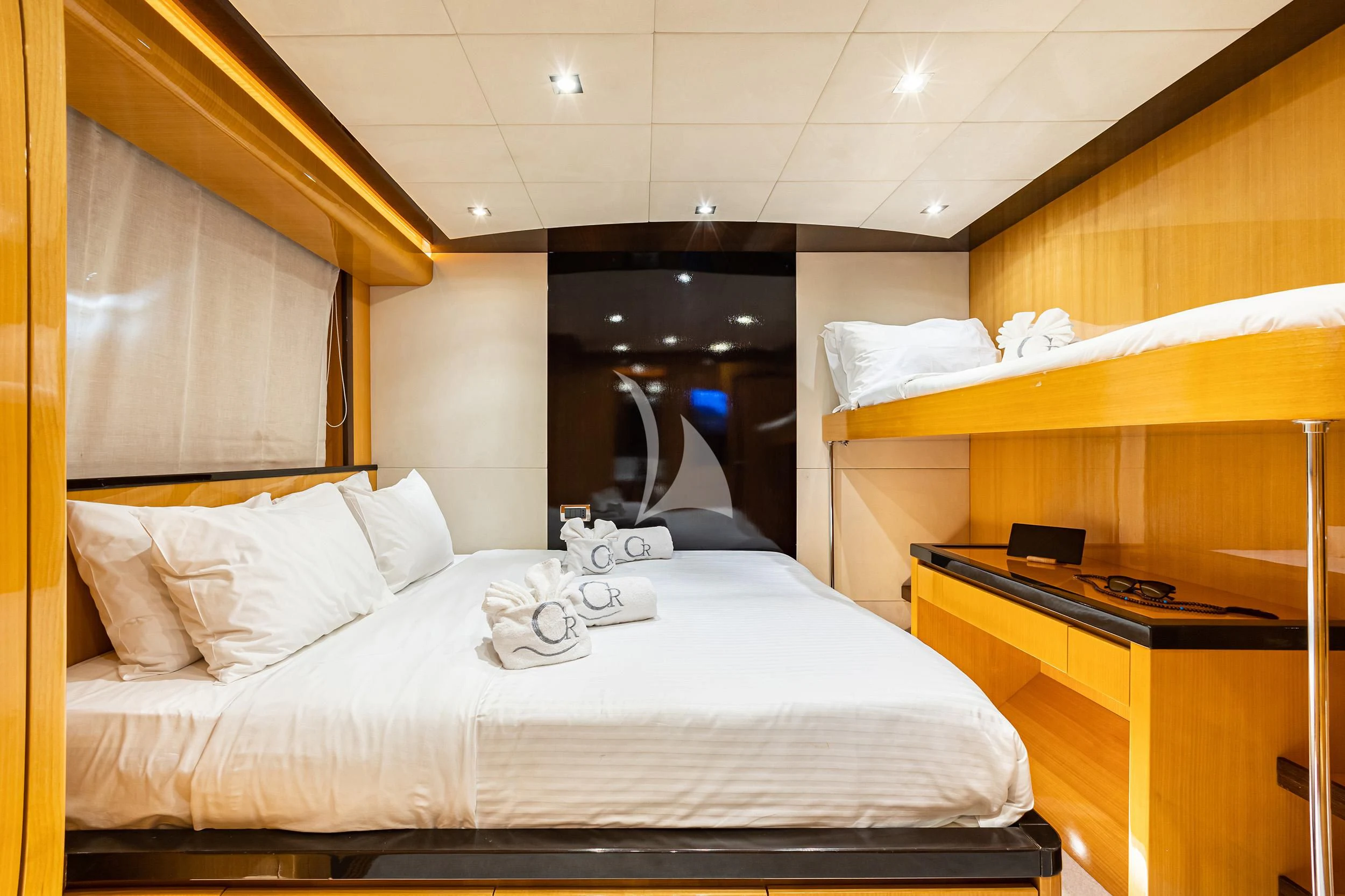 a room with a bed and a desk aboard CAN'T REMEMBER Yacht for Sale