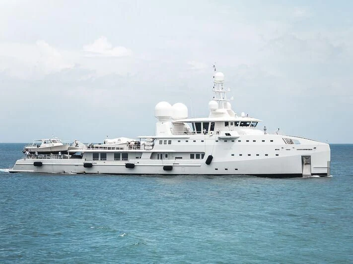 a large white ship in the water aboard UM ALHOUL Yacht for Sale