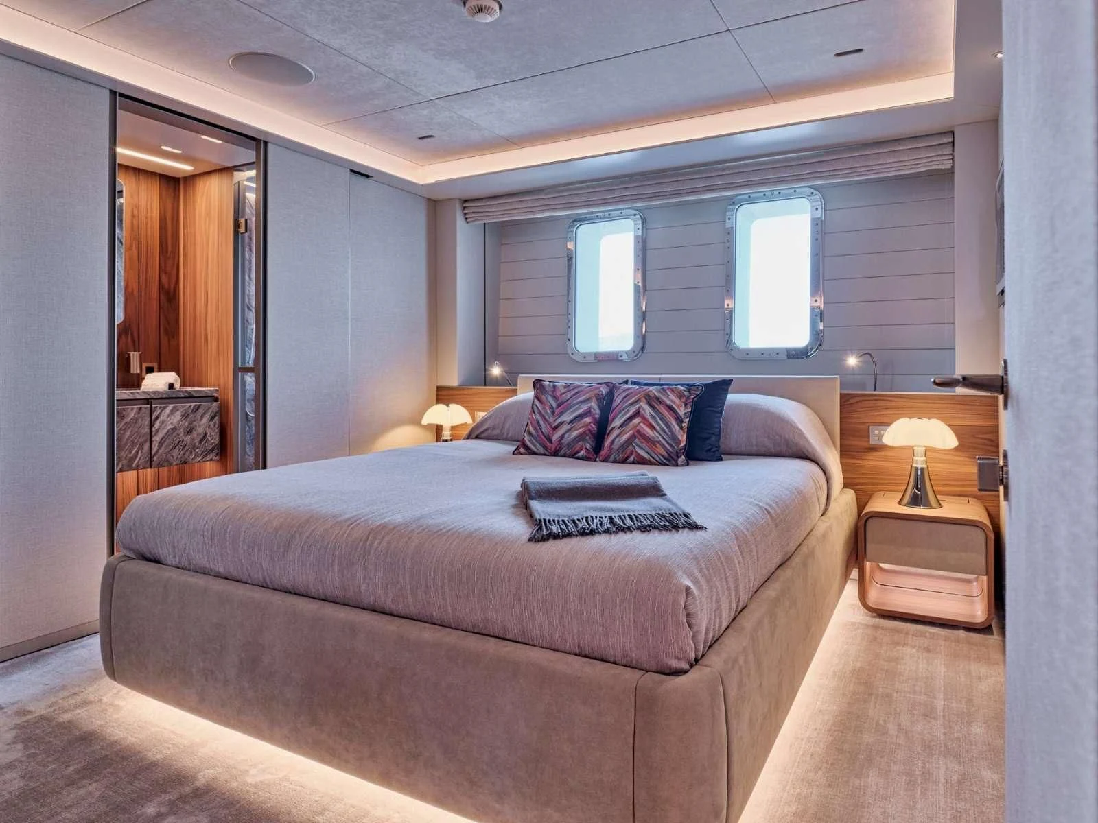 a bed in a room aboard PARA BELLVM Yacht for Charter