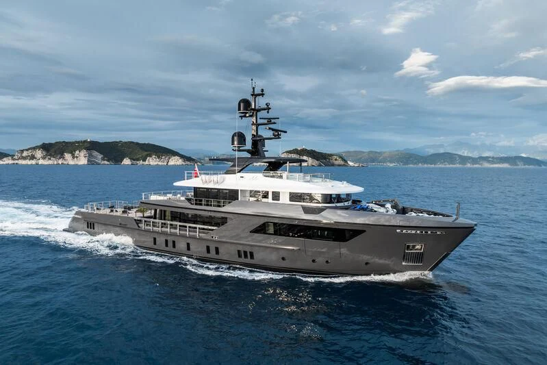 a large ship in the water aboard PARA BELLVM Yacht for Charter