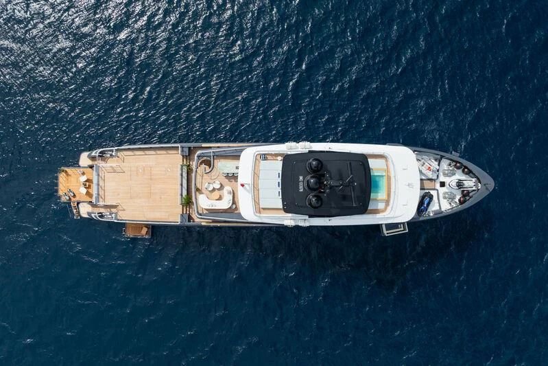 a metal object with a hole in it aboard PARA BELLVM Yacht for Charter