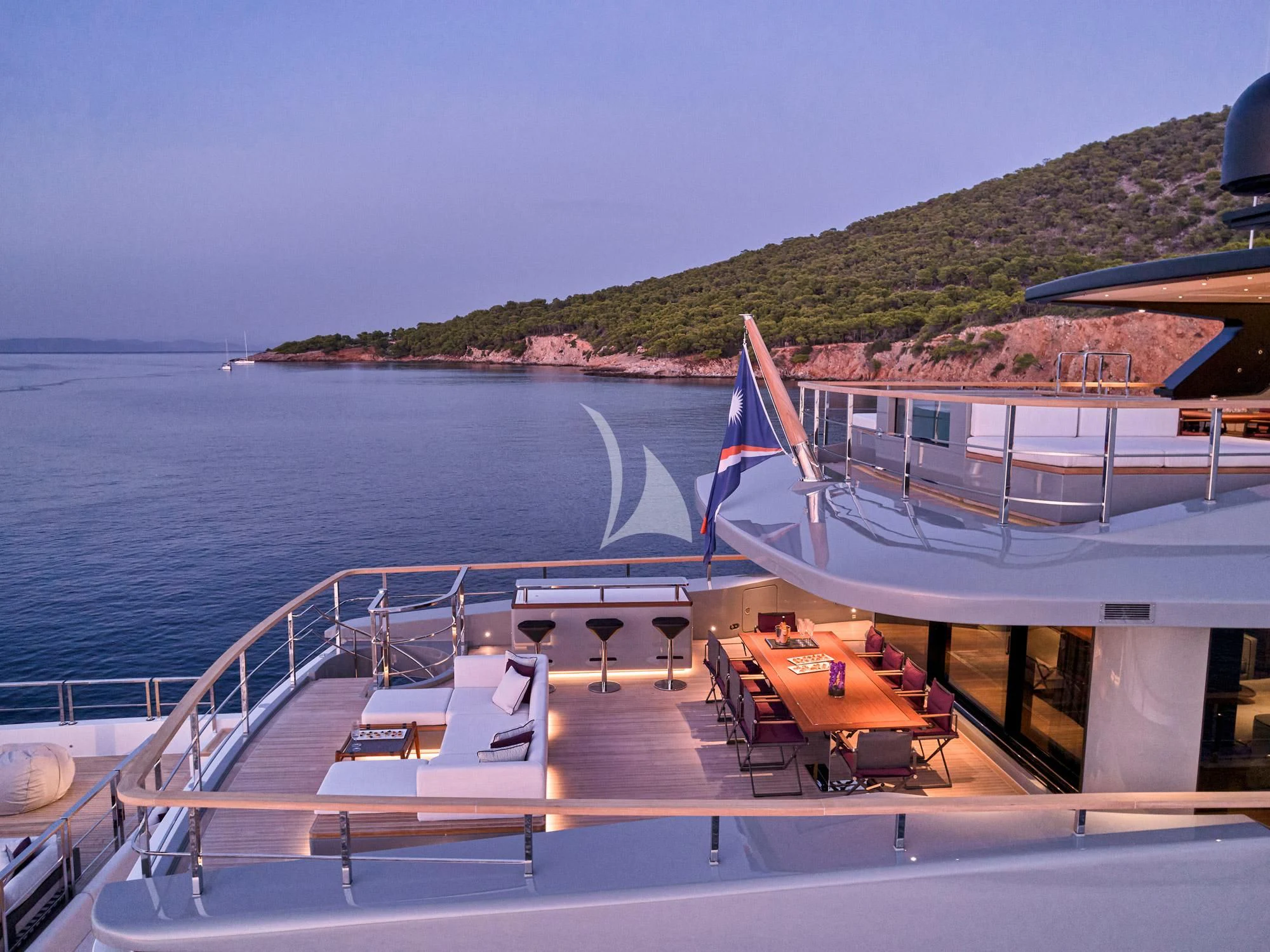a boat on the water aboard PARA BELLVM Yacht for Charter