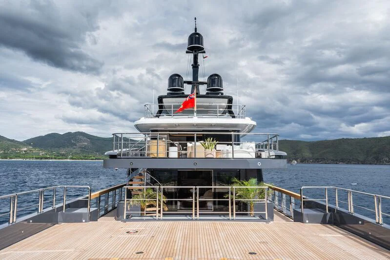 a boat on the water aboard PARA BELLVM Yacht for Charter