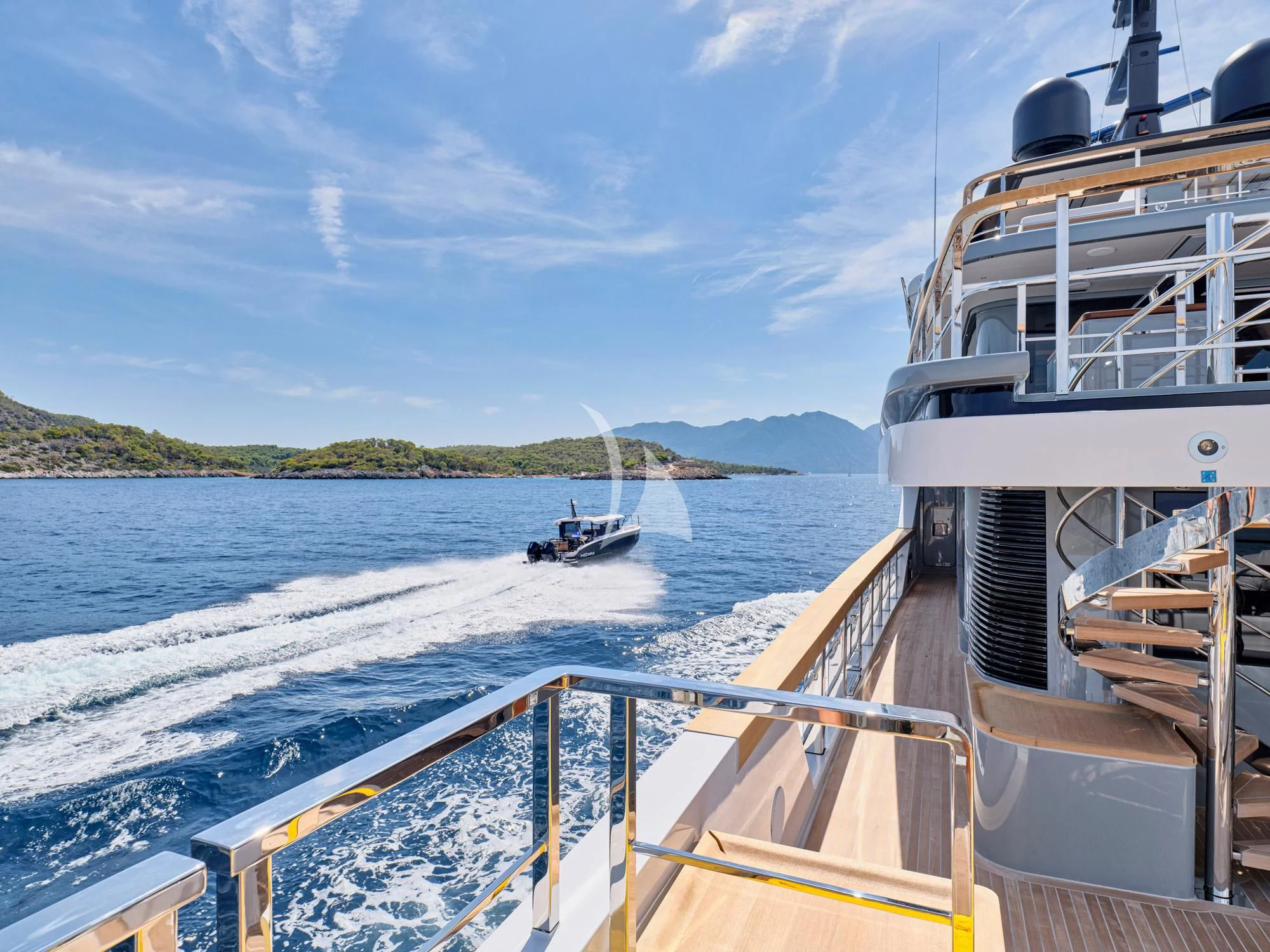 a boat on the water aboard PARA BELLVM Yacht for Charter