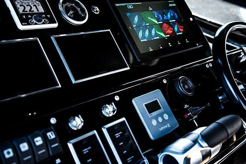 graphical user interface aboard CARA MONTANA Yacht for Sale