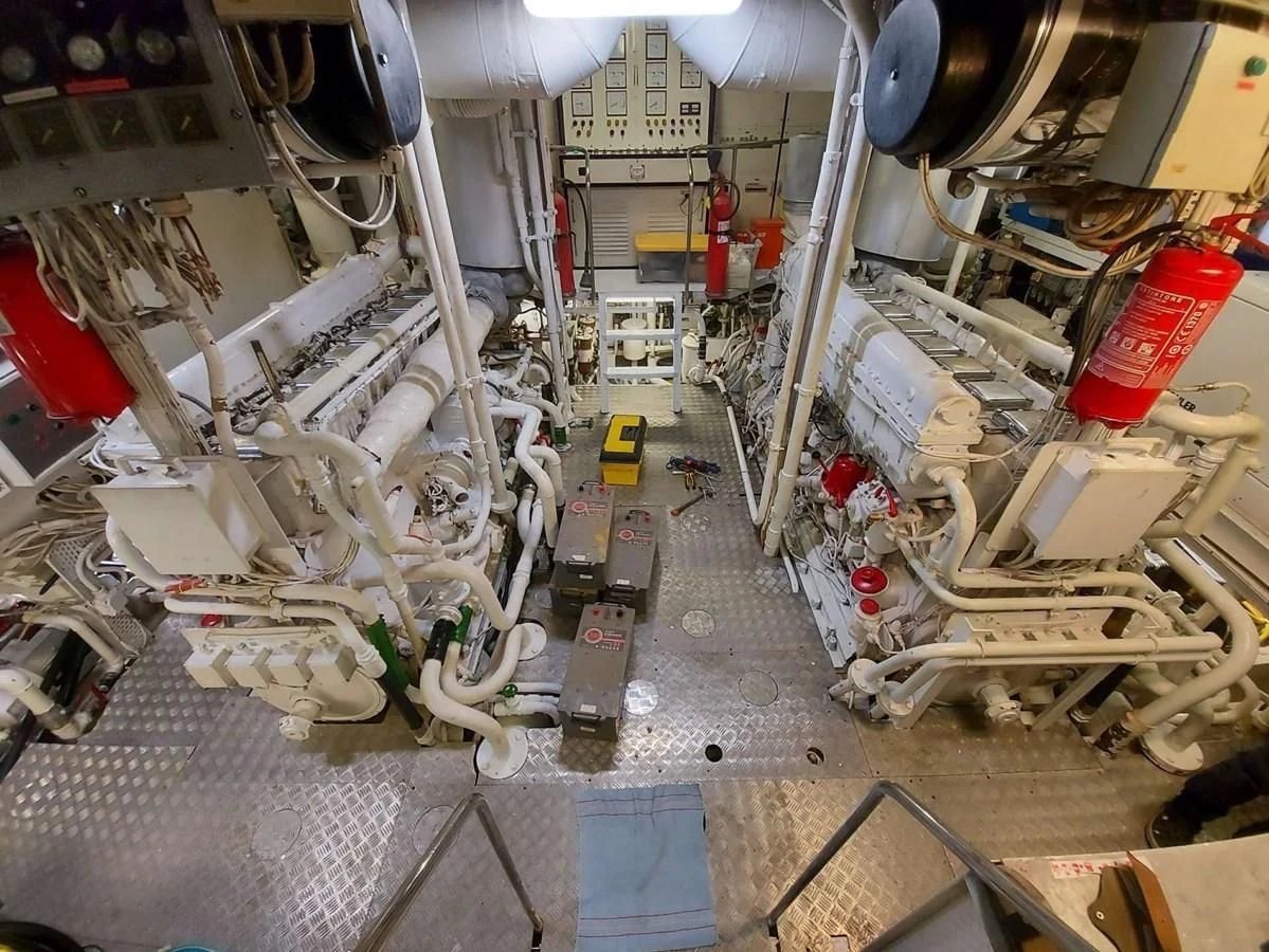 a large machine with many wires aboard DENEB'S DAUGHTERS Yacht for Sale
