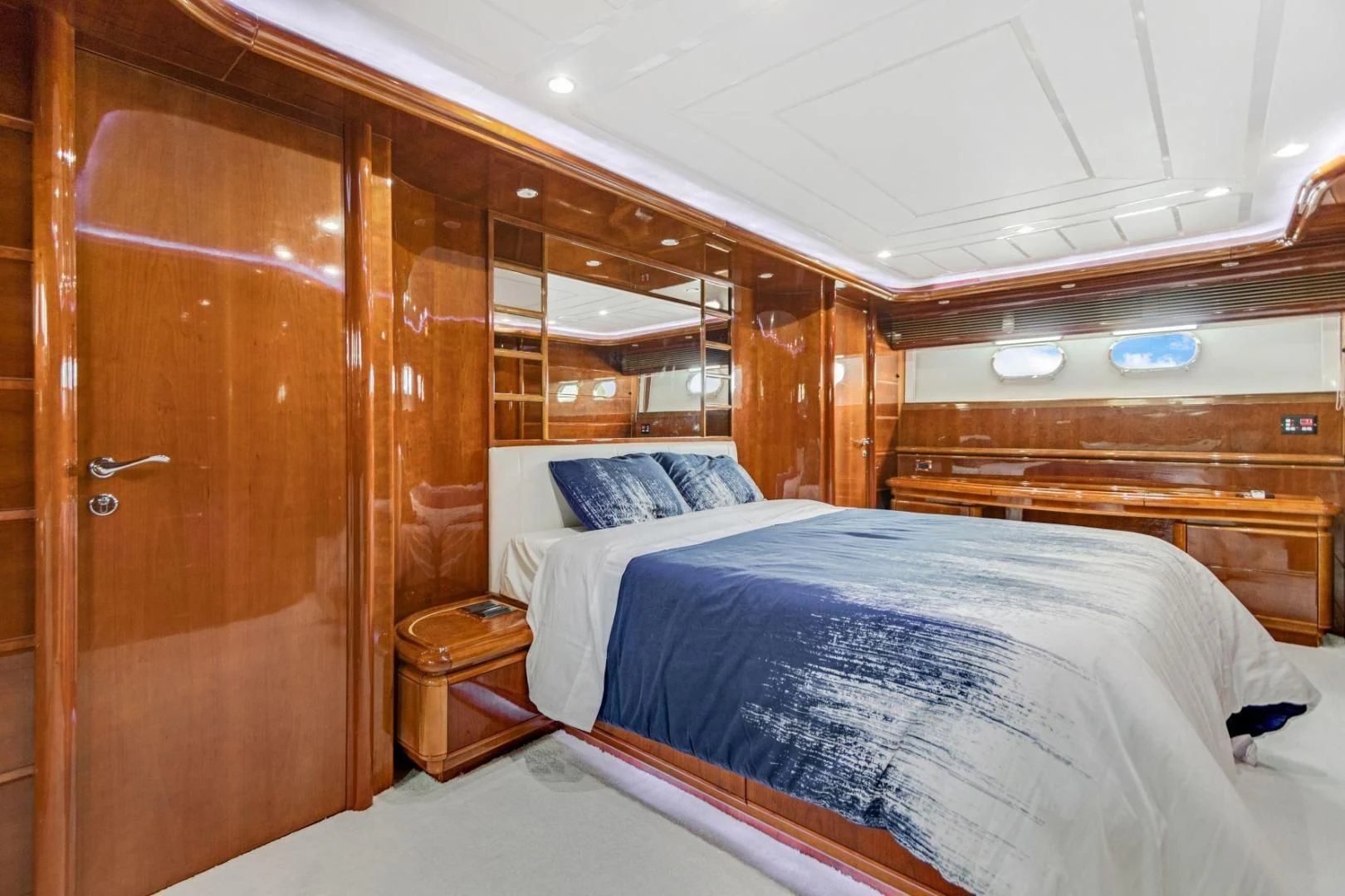 a couple of beds in a cabin aboard SINPATICO Yacht for Sale