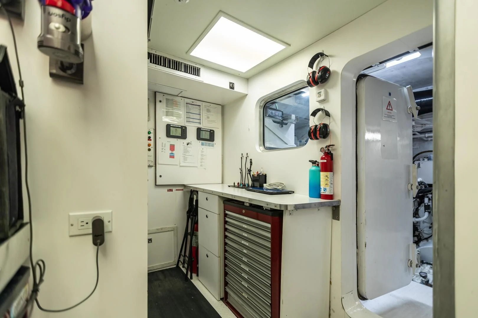 a small white kitchen aboard KARTAL YUVASI Yacht for Charter