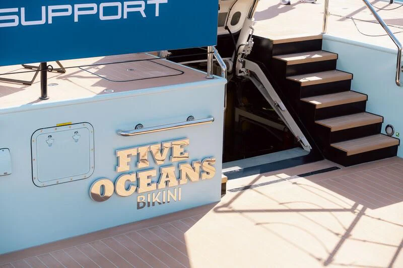 a large blue and white machine aboard FIVE OCEANS Yacht for Sale