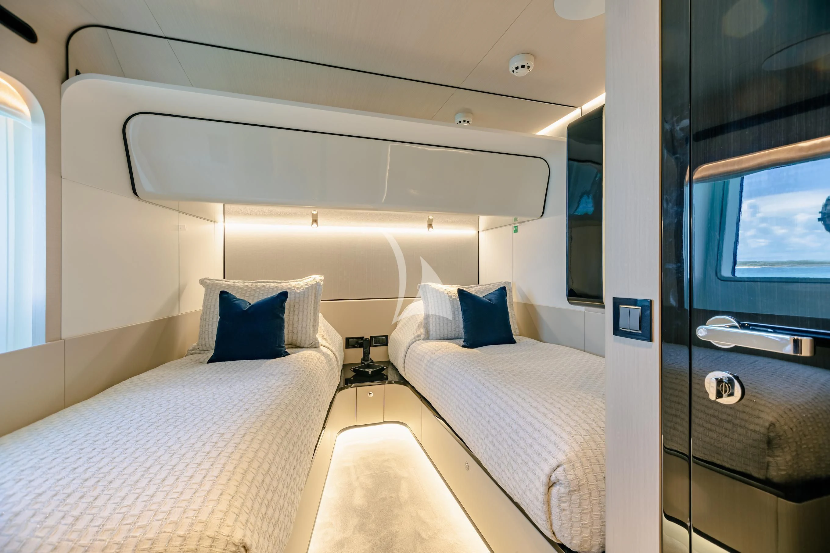 a room with two beds aboard MAREA LA NAUTICA Yacht for Sale