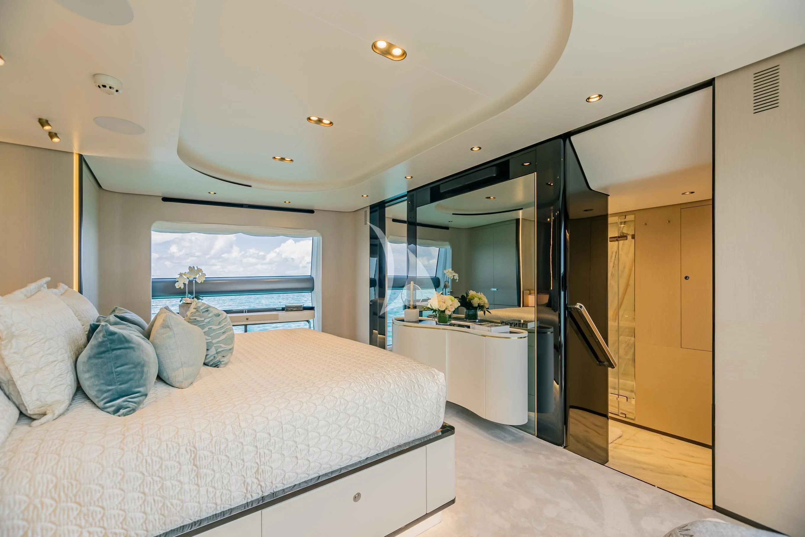 a bedroom with a large bed aboard MAREA LA NAUTICA Yacht for Sale