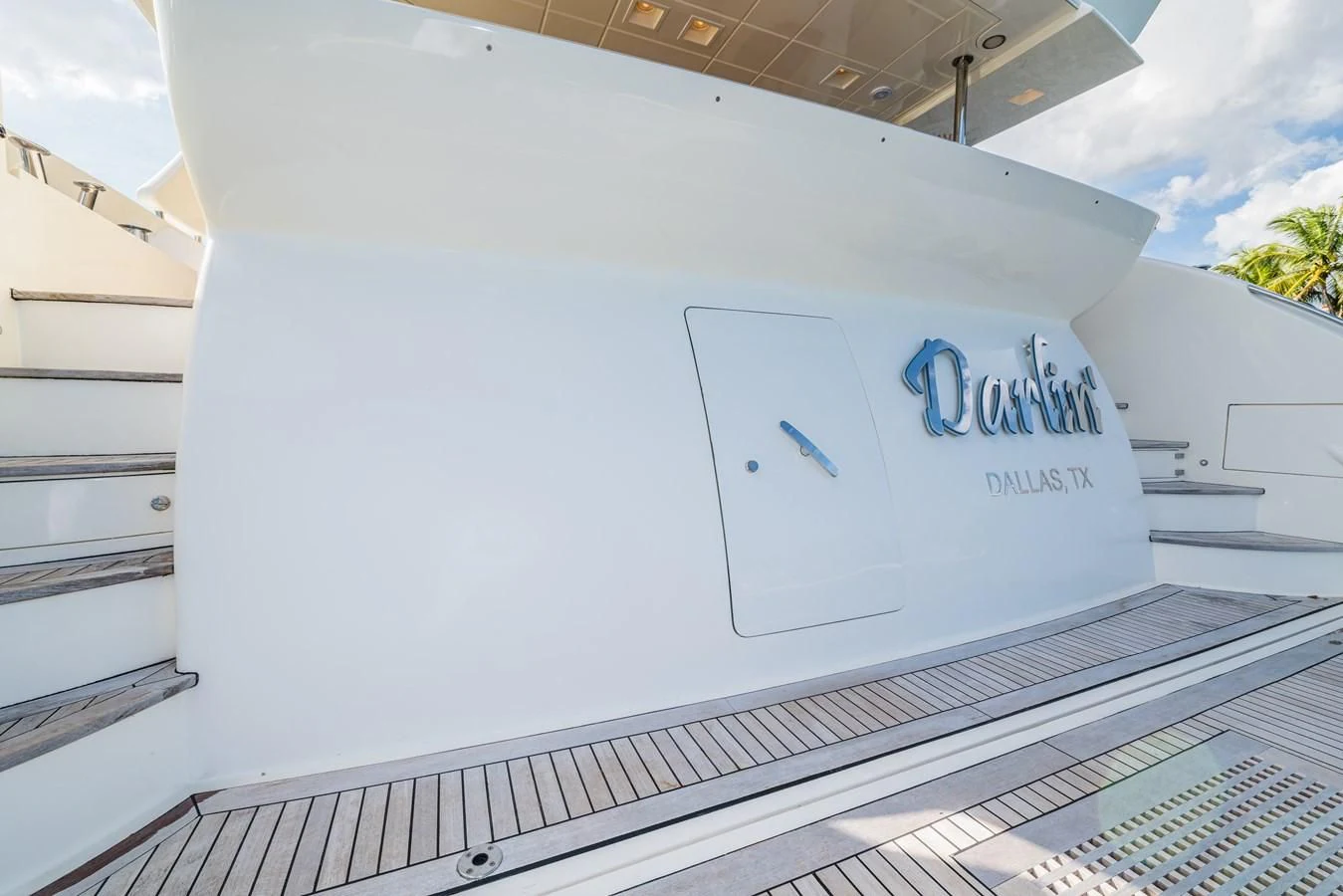 graphical user interface aboard LIBERTY BLUE Yacht for Sale