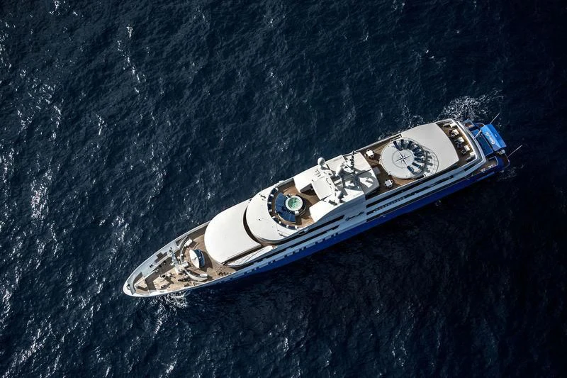 a space ship in the water aboard QUEEN MIRI Yacht for Sale