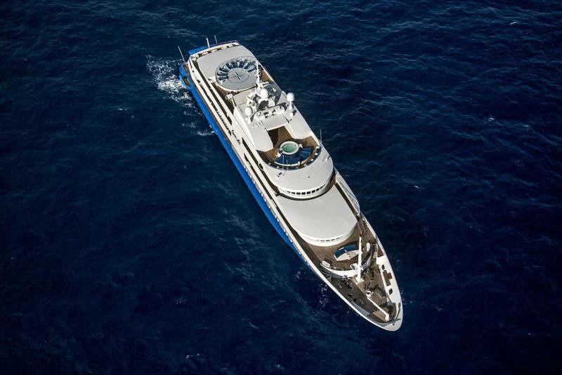 a boat in the water aboard QUEEN MIRI Yacht for Sale