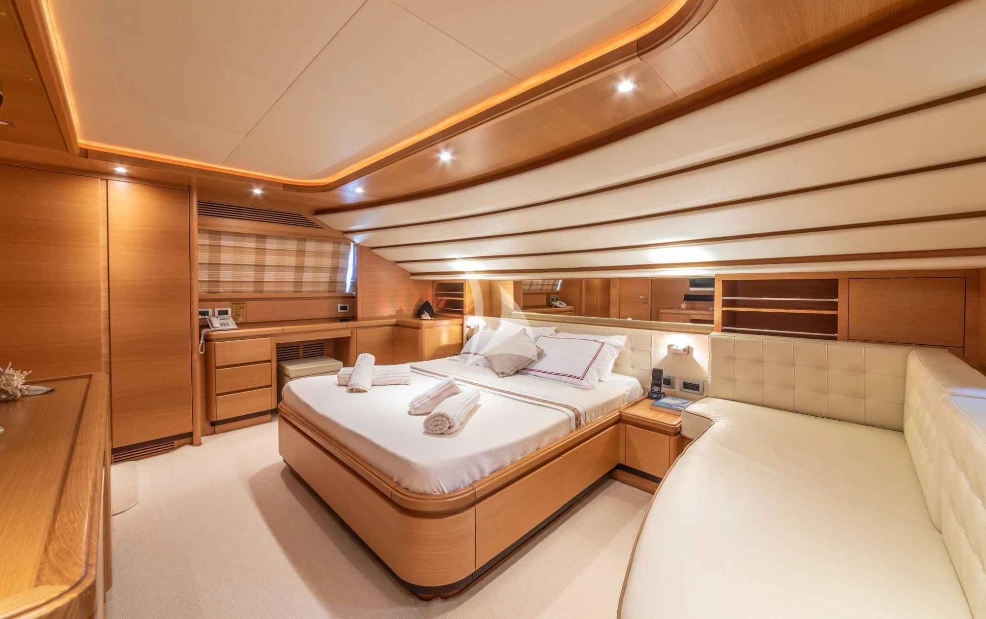 a room with two beds aboard FUNDA D Yacht for Sale
