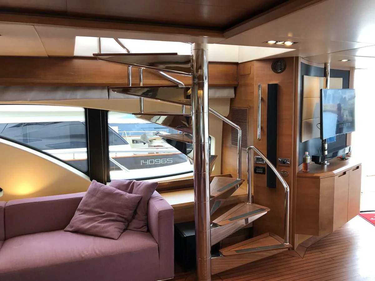 a room with a bed and a tv aboard AERBIN Yacht for Sale