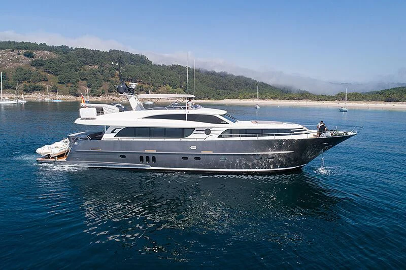 a boat in the water aboard O NOSO UNO Yacht for Sale